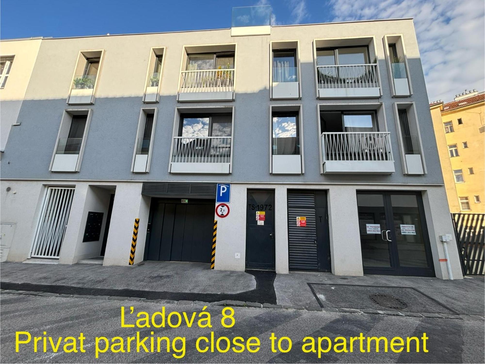 ברטיסלאבה New Apartment 6 - Self Check In, Free Parking מראה חיצוני תמונה